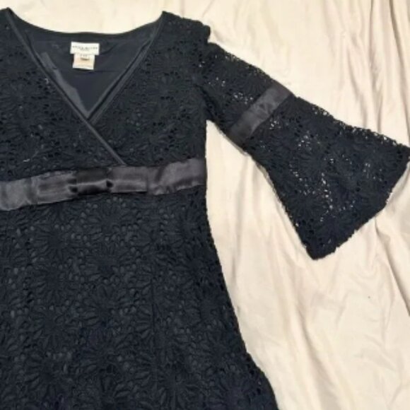 Karen Millen England women’s size 6 dress black lace with bow - Picture 4 of 6